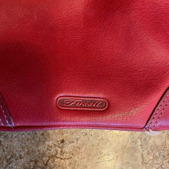 Vintage Fossil Fire Engine Red leather mini clutch wristlet - Picture 2 of 7